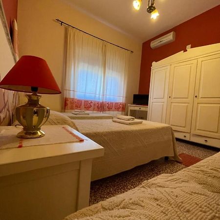 Fera5 Hotell Olbia Exteriör bild