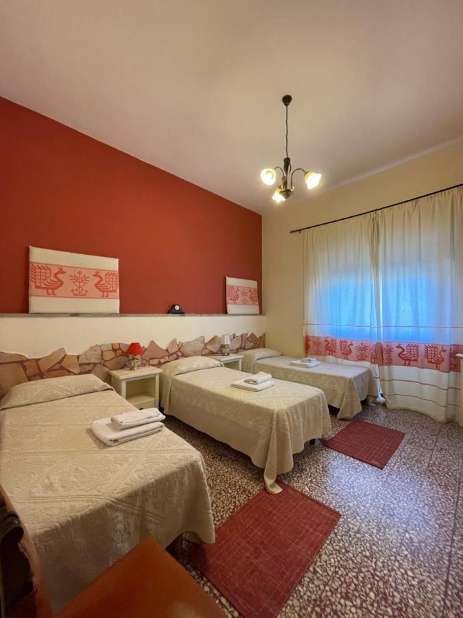 Fera5 Hotell Olbia Exteriör bild