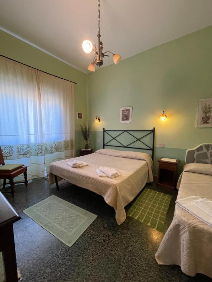 Fera5 Hotell Olbia Exteriör bild