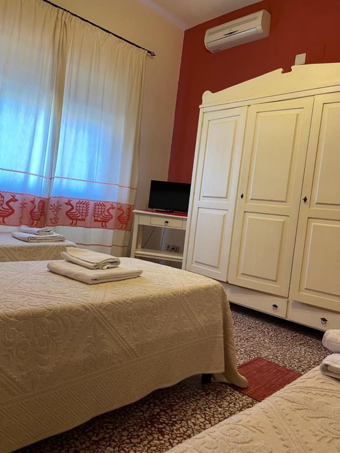 Fera5 Hotell Olbia Exteriör bild